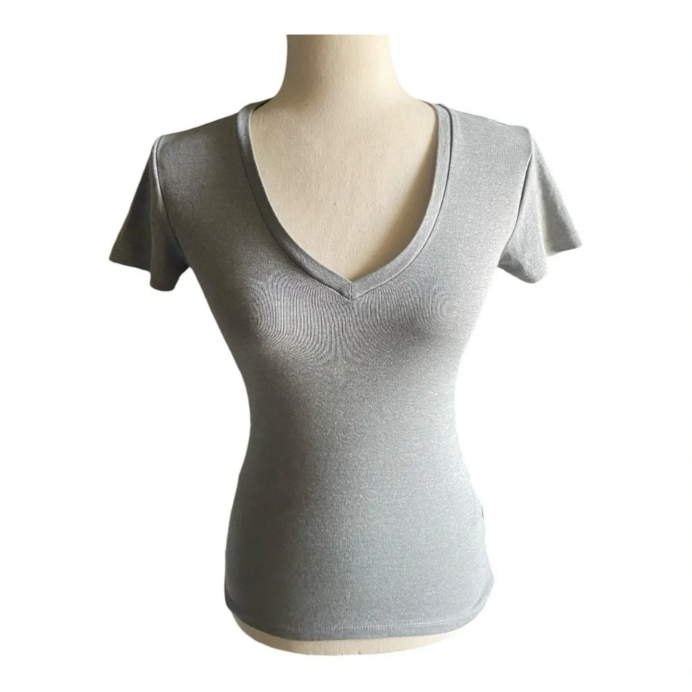 J. CREW-GRAY V NECK TEE-SIZE XXS